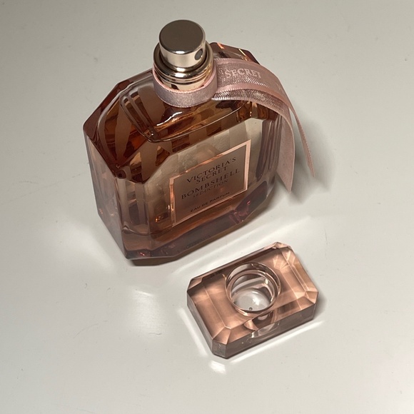 Victorias Secret Bombshell Seduction 1.7 FL OZ/50ml EDP Perfume Women Original - Picture 3 of 4